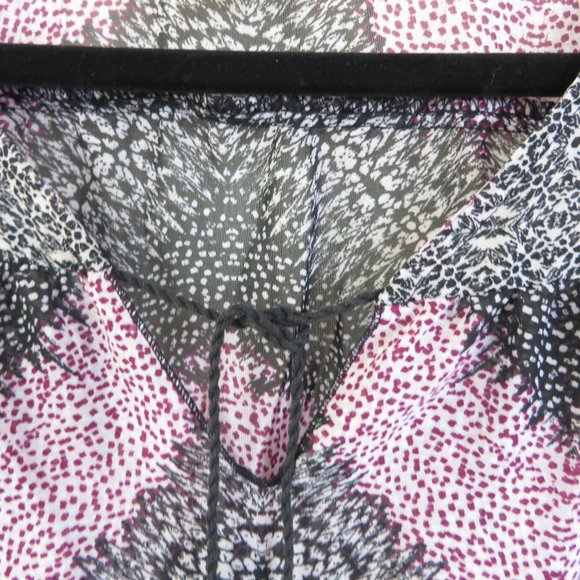 Love Fire Sheer Elastic bottom top Long sleeve - Picture 5 of 10